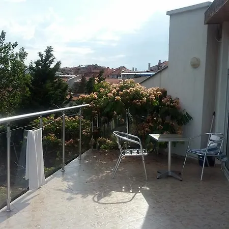 Lichevi Guest house Ravda