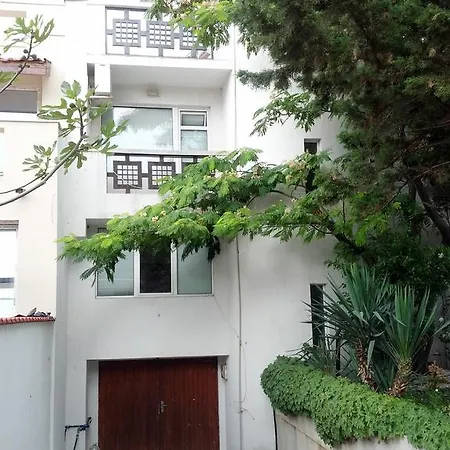 Lichevi Guest house